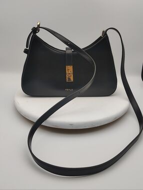 New Elegant Crossbody Bag with Gold Hardware